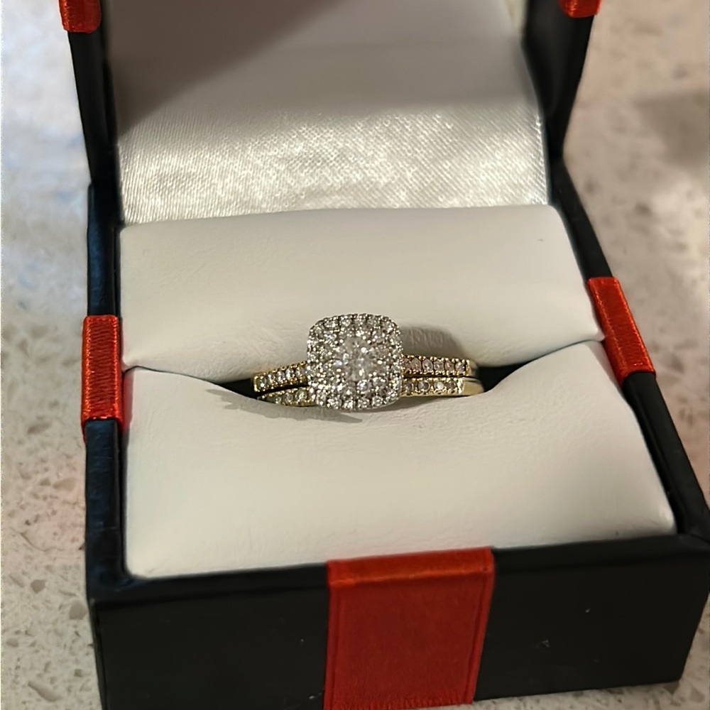 Engagement Ring Set, Diamond Halo
